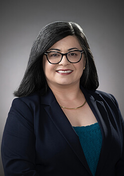 Headshot of Stephanie Lawrence